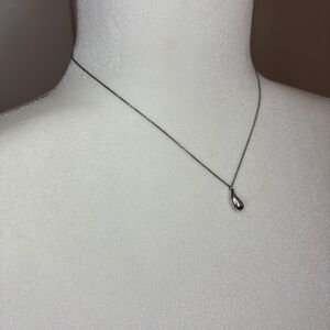 Tiffany's Silver Teardrop Necklace Elsa Peretti